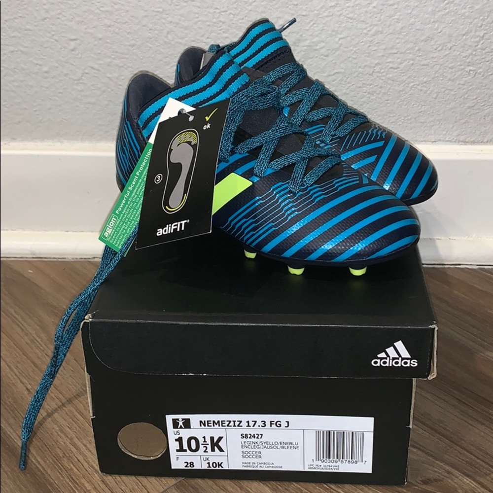 Brand New Kid’s Nemeziz Messi Soccer Cleats